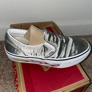Vans Classic Slip on (sidewalk flame) Metallic